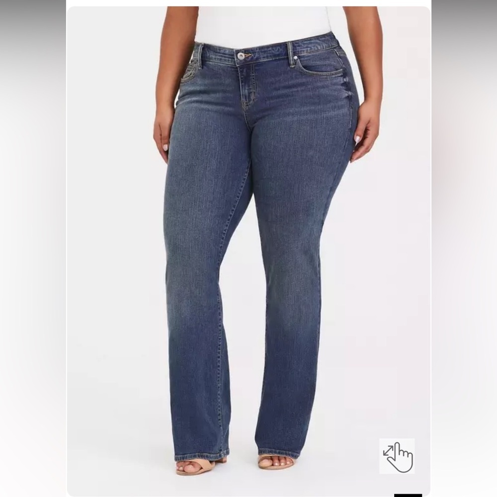 Torrid Women's Classic Mid Rise Relaxed Boot Cut Jeans